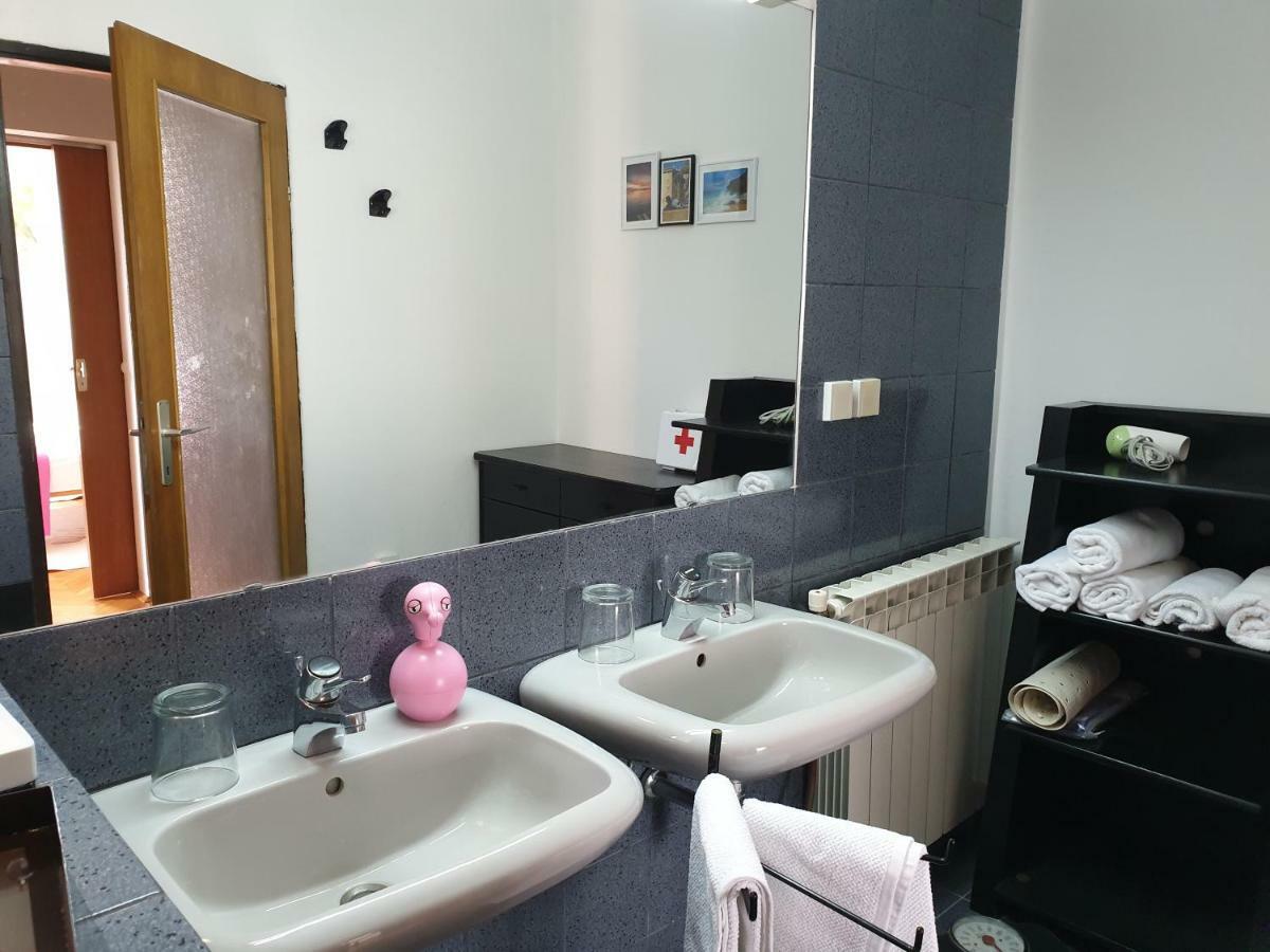 Room Bm PUY 외부 사진